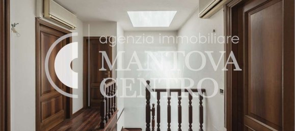 Дом с 10 спальнями в Мантуя, Италия № 363431 19