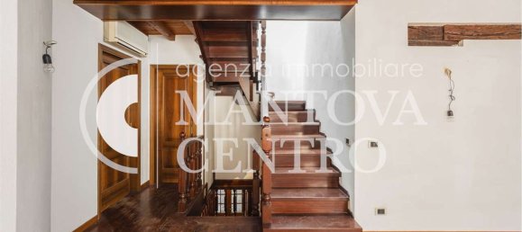 Дом с 10 спальнями в Мантуя, Италия № 363431 18