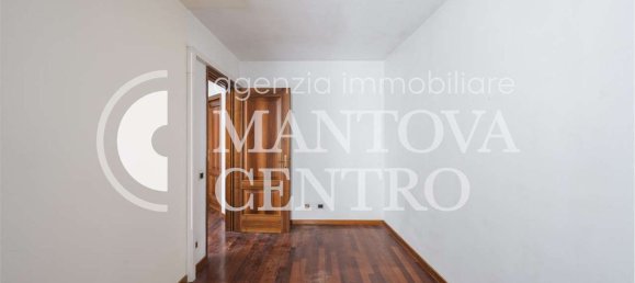 Дом с 10 спальнями в Мантуя, Италия № 363431 27