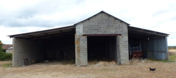 Studio in Deux-Sevres, France, Nr. 307700 3