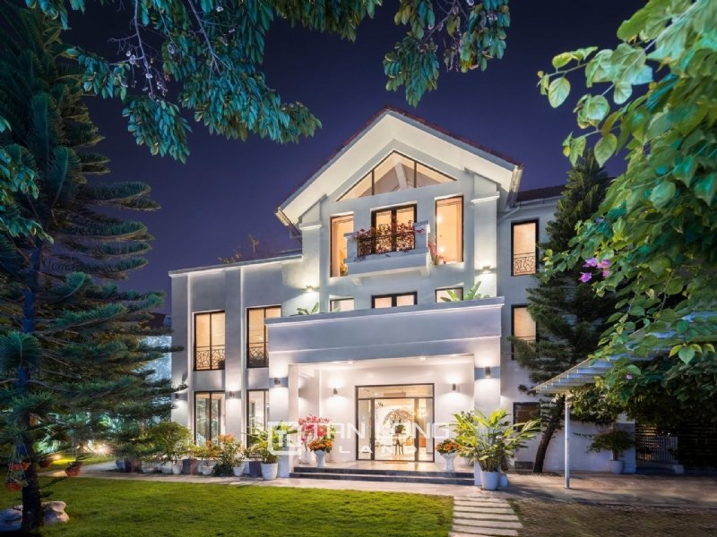 Вилла с 7 спальнями в Лонгбьен, Вьетнам № 821