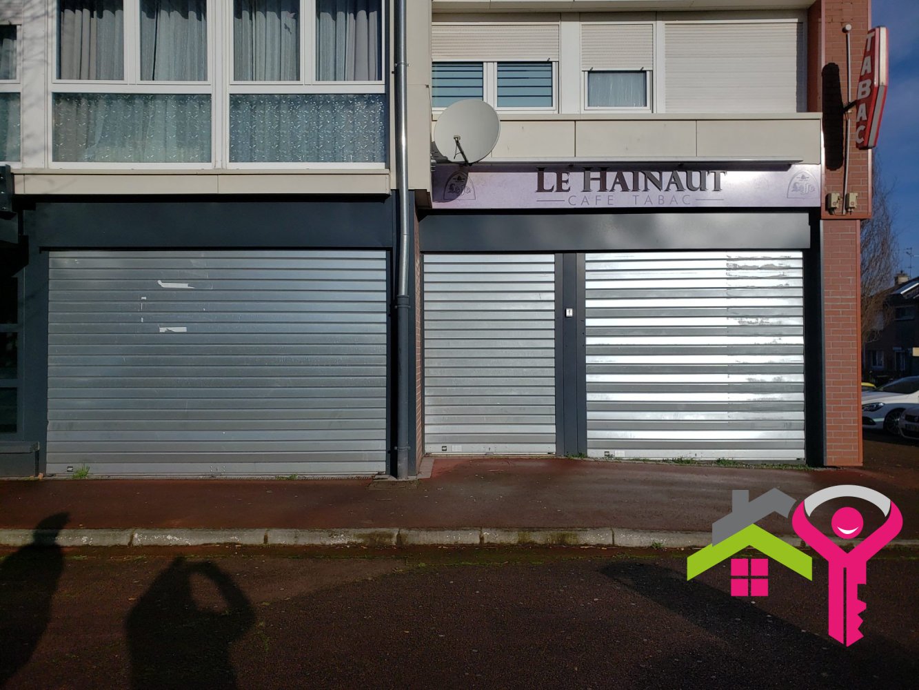  عقار تجاري في Douchy-les-Mines, France 200متر مربع رقم 68425