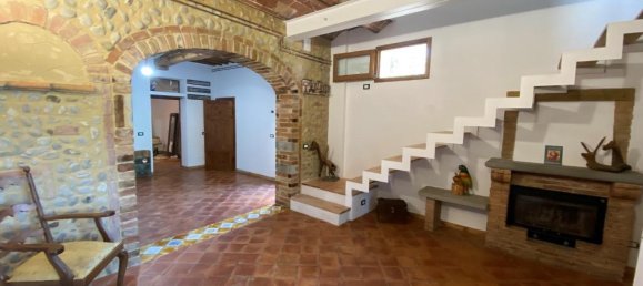 4 rooms Apartment in Castelfiorentino, Italy No. 38617 8