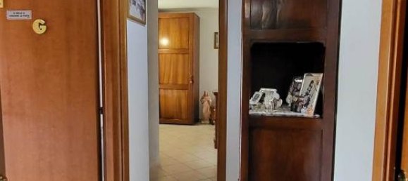 3 rooms Apartment in Luzzi, Italy No. 117622 22