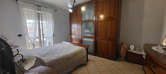 3 rooms Apartment in Luzzi, Italy No. 117622 4