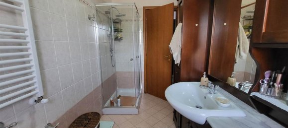 3 rooms Apartment in Luzzi, Italy No. 117622 7