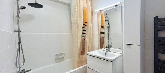 Studio in Mandelieu-la-Napoule, France No. 330072 4