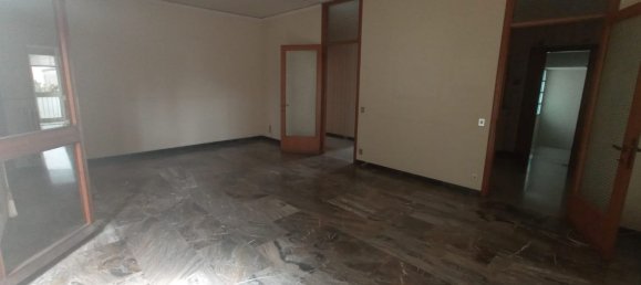 5 bedrooms Apartment in Padua, Italy No. 378071 2