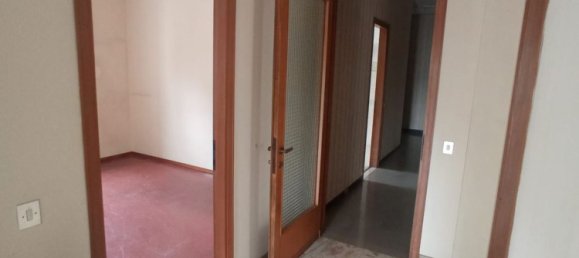 5 bedrooms Apartment in Padua, Italy No. 378071 5