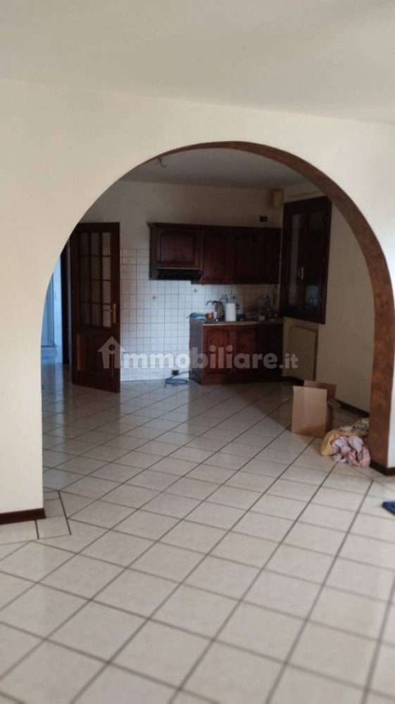 2 Schlafzimmer Haus in Due Carrare, Italy, Nr. 78980