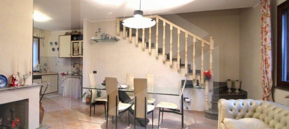 Дом с 6 комнатами в Кальчиная, Италия № 18272 29