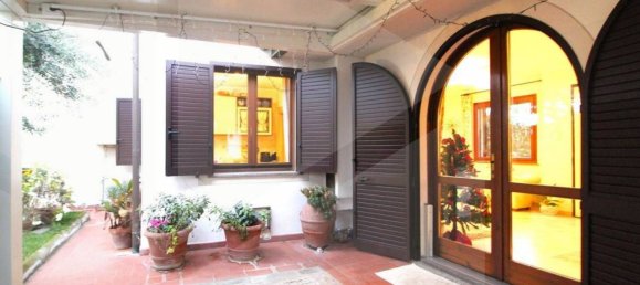 Дом с 6 комнатами в Кальчиная, Италия № 18272 24