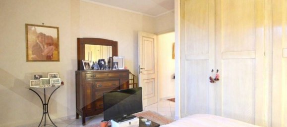 Дом с 6 комнатами в Кальчиная, Италия № 18272 42