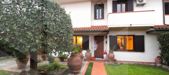 Дом с 6 комнатами в Кальчиная, Италия № 18272 27