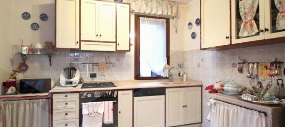 Дом с 6 комнатами в Кальчиная, Италия № 18272 30