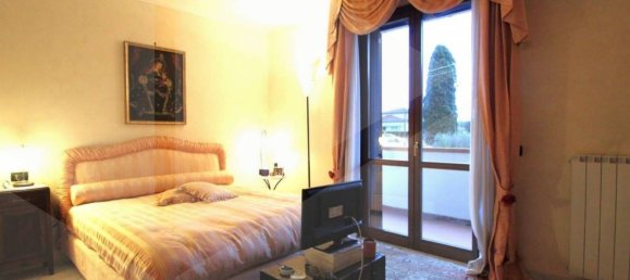 Дом с 6 комнатами в Кальчиная, Италия № 18272 41