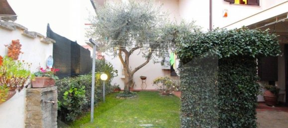 Дом с 6 комнатами в Кальчиная, Италия № 18272 22