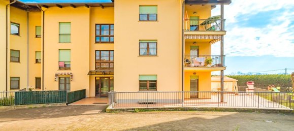 Apartamento de 5 habitaciónes en Saluzzo, Italy No. 213605 3