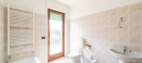Apartamento de 5 habitaciónes en Saluzzo, Italy No. 213605 28