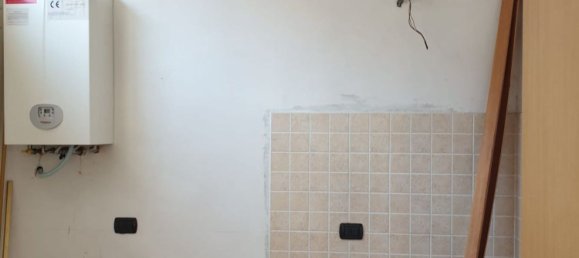 Dúplex de 3 habitaciónes en Castano Primo, Italy No. 22924 11