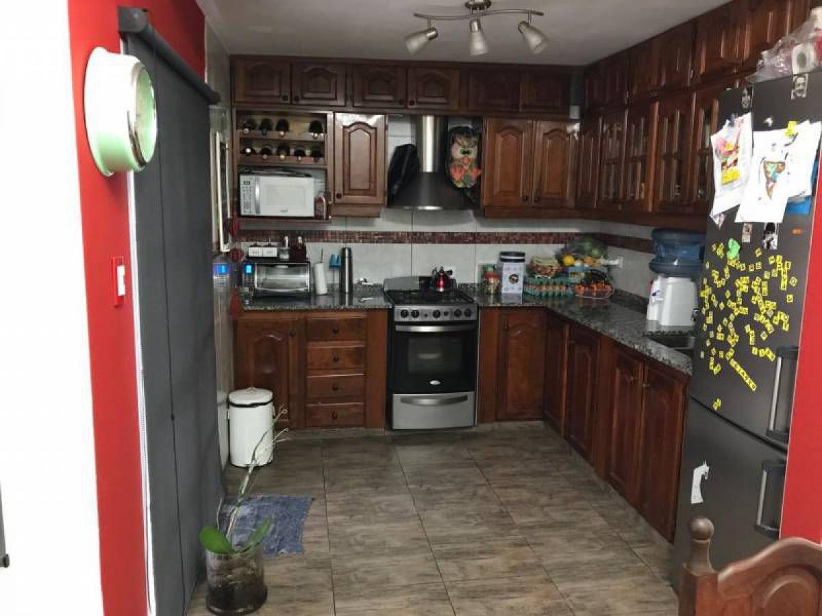 2 chambres Maison à Lanus, Argentina No. 12344