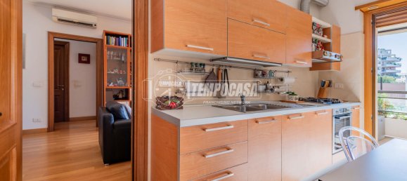 3 rooms Apartment in Rome, Italy No. 305148 24