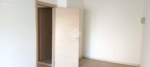 Oficina en Parma, Italy 35 m² No. 146674 8