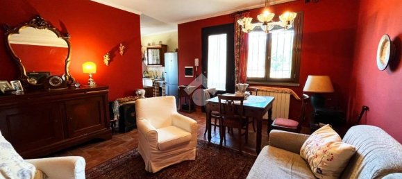 Квартира с 2 спальнями в Пеша, Италия № 266050 9