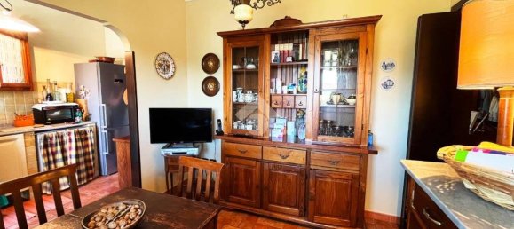 Квартира с 2 спальнями в Пеша, Италия № 266050 17