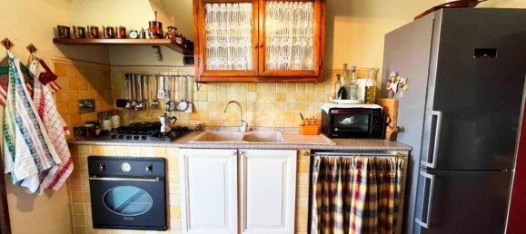 Квартира с 2 спальнями в Пеша, Италия № 266050 11