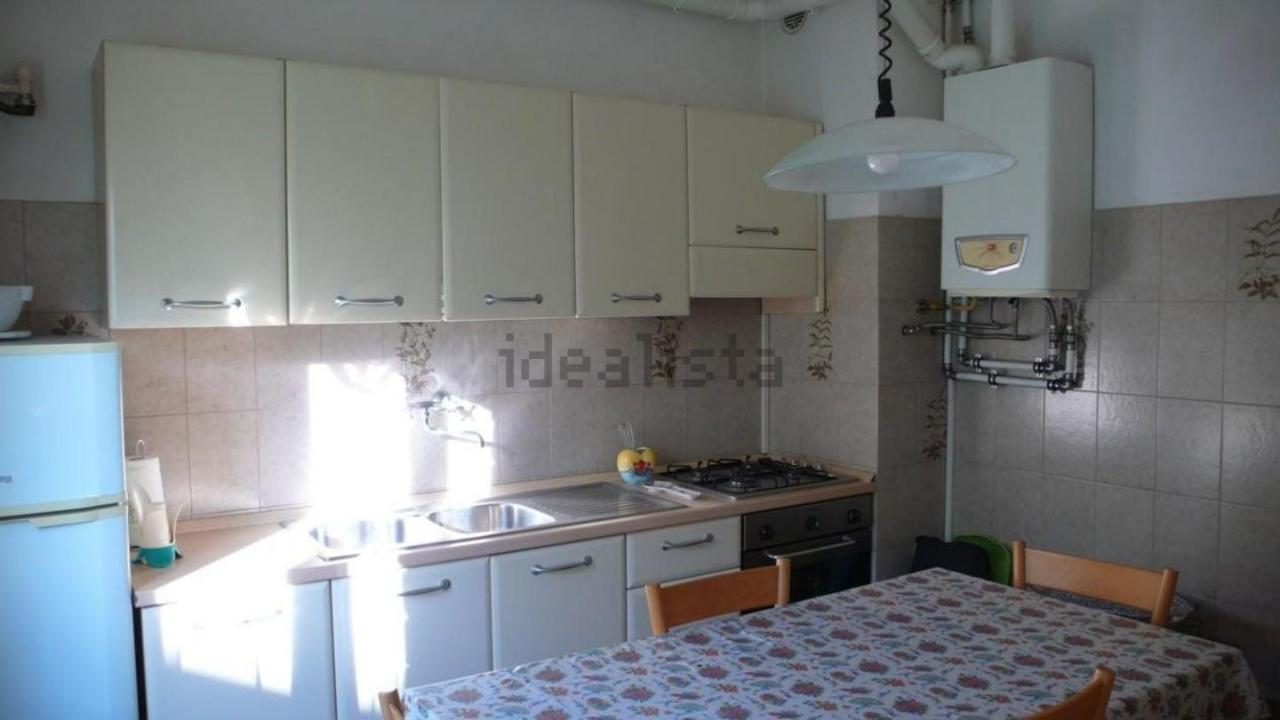4 rooms Apartment in Carrara, Italy No. 113846