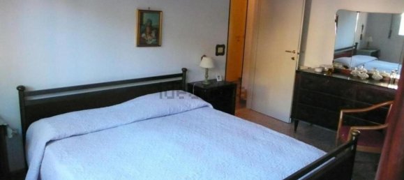 4 rooms Apartment in Carrara, Italy No. 113846 15