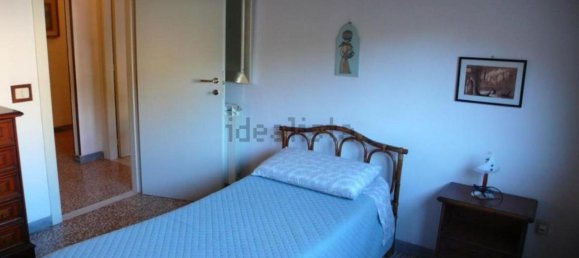 4 rooms Apartment in Carrara, Italy No. 113846 11