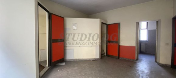 Propriété commerciale à Limbiate, Italy 100m² No. 111715 2