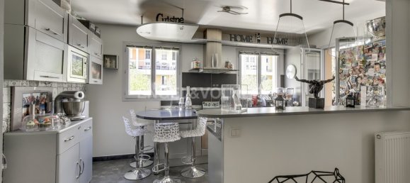 4 Schlafzimmer Doppelhaus in Courbevoie, France, Nr. 352139 7