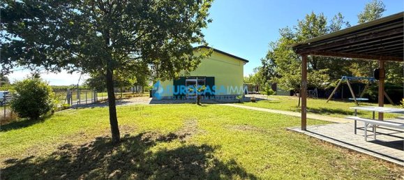 2-salle Terrain à Carpi, Italy No. 283706 2