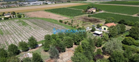 2-salle Terrain à Carpi, Italy No. 283706 27