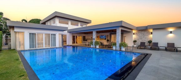 866m² Cafe / restaurant in Pattaya, Thailand No. 19549 2