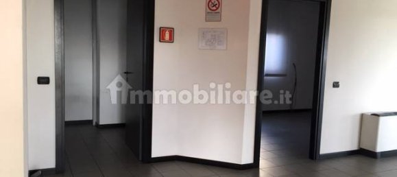 Oficina de 5 habitaciónes en Rho, Italy No. 295239 23