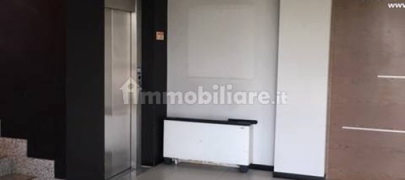 Oficina de 5 habitaciónes en Rho, Italy No. 295239 4