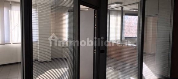Oficina de 5 habitaciónes en Rho, Italy No. 295239 22