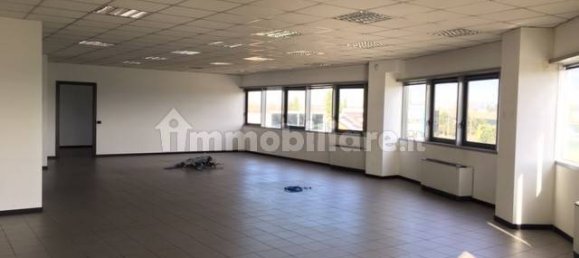 Oficina de 5 habitaciónes en Rho, Italy No. 295239 9