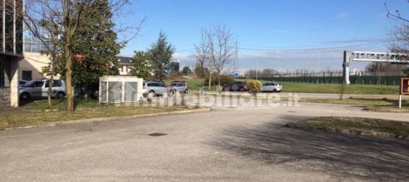 Oficina de 5 habitaciónes en Rho, Italy No. 295239 11