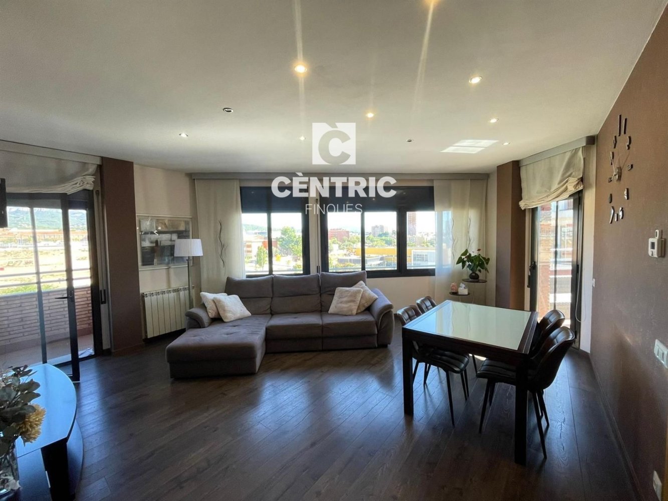 3 bedrooms Duplex in Terrassa, Spain No. 277979