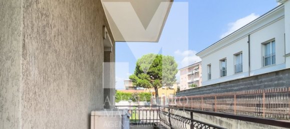 4 bedrooms Apartment in Verano Brianza, Italy No. 362190 21