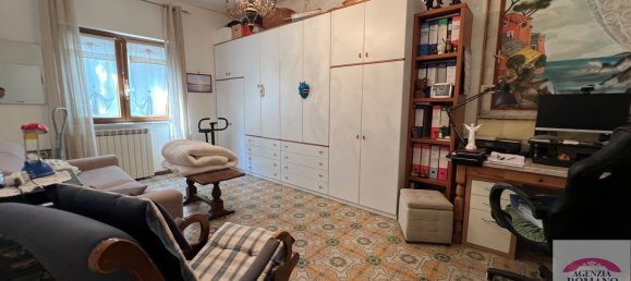 Apartamento de 8 dormitorios en Urbe, Italy No. 363134 14