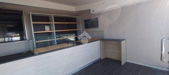 Propriété commerciale à Castel Gandolfo, Italy 85m² No. 308774 6