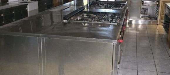 923m² Hotel in Burgkirchen, Austria No. 13679 9