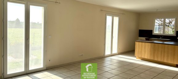 3 bedrooms House in Leyrieu, France No. 273443 4