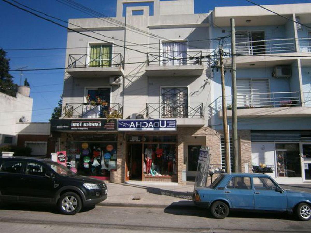 Studio in Bermudez, Argentina No. 6189